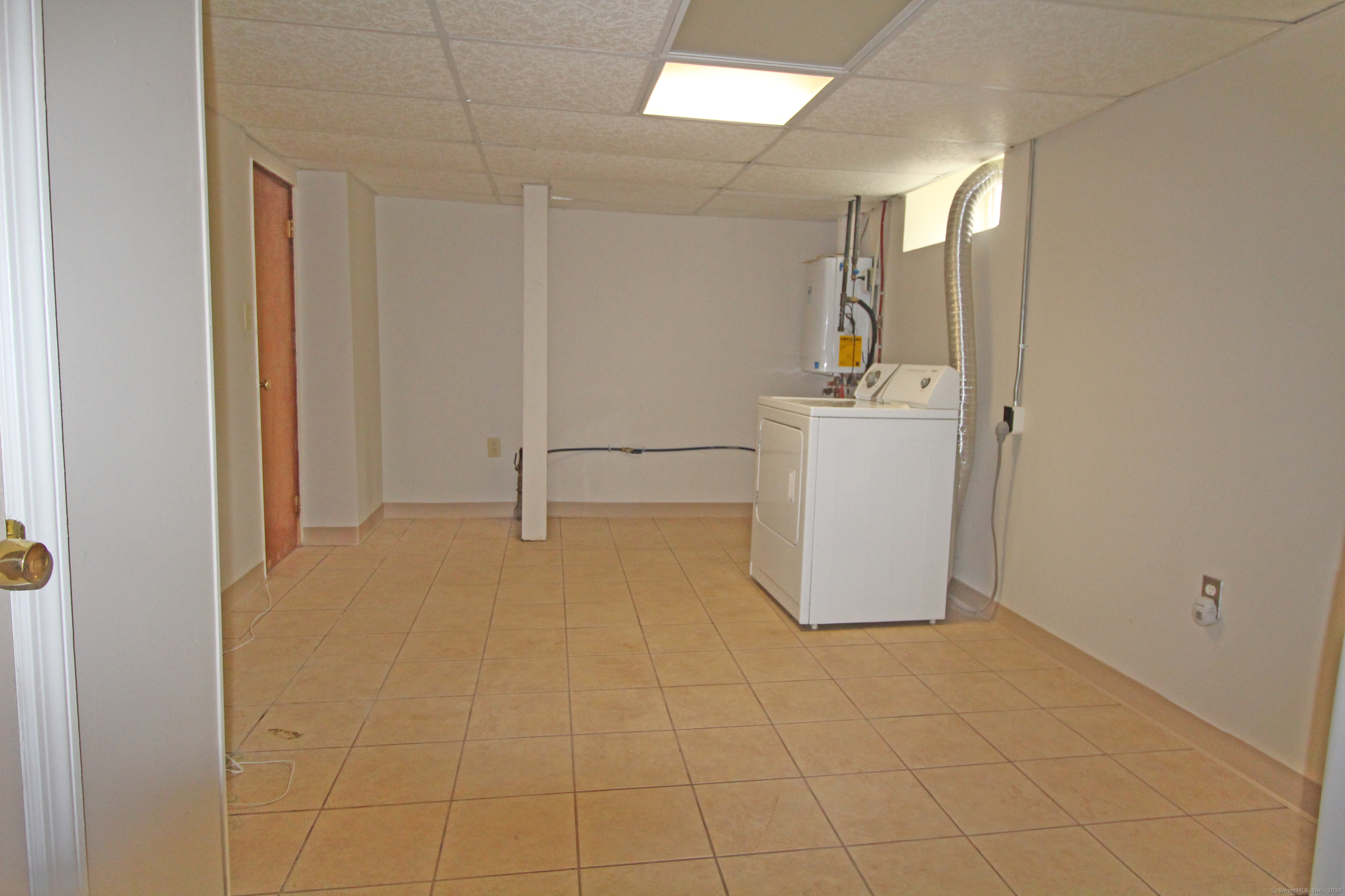 816 Jerome Avenue, Bristol, Connecticut image 30