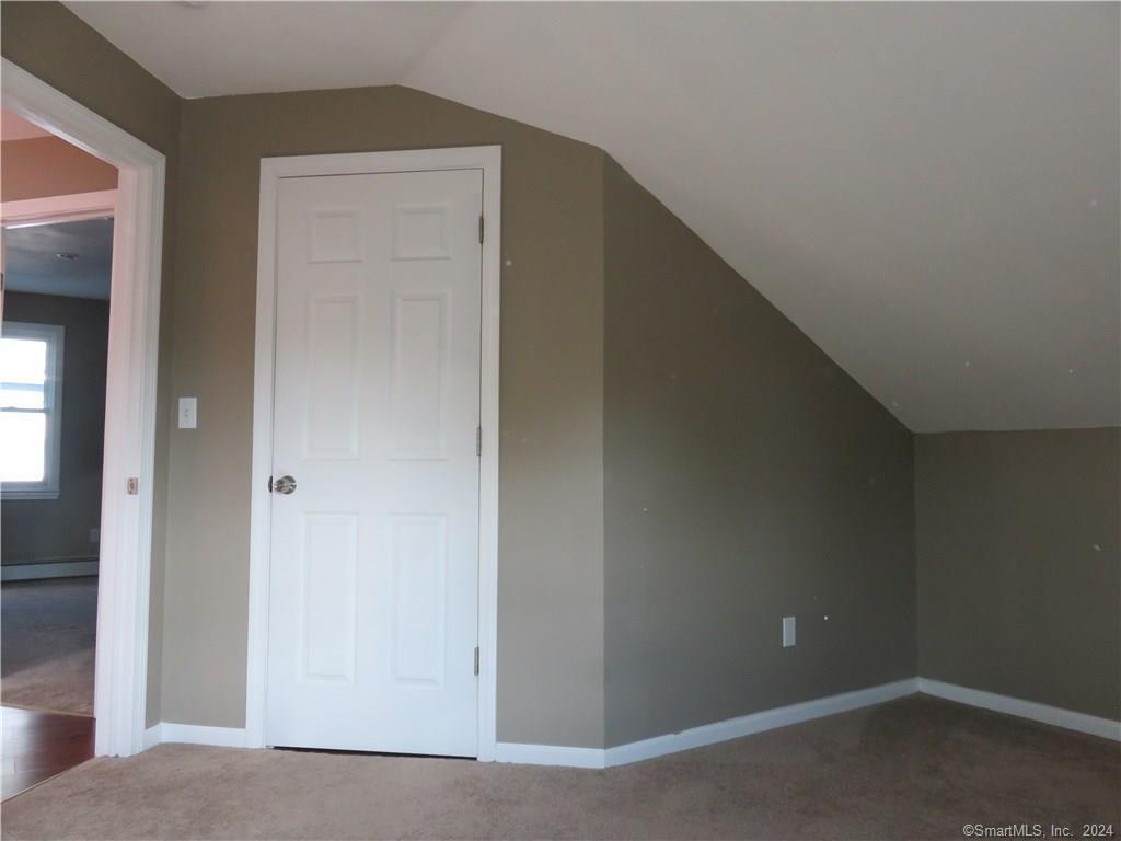 West Hartford, Connecticut 06119, United States, 3 Bedrooms Bedrooms, ,1 BathroomBathrooms,Residential,Active,164229