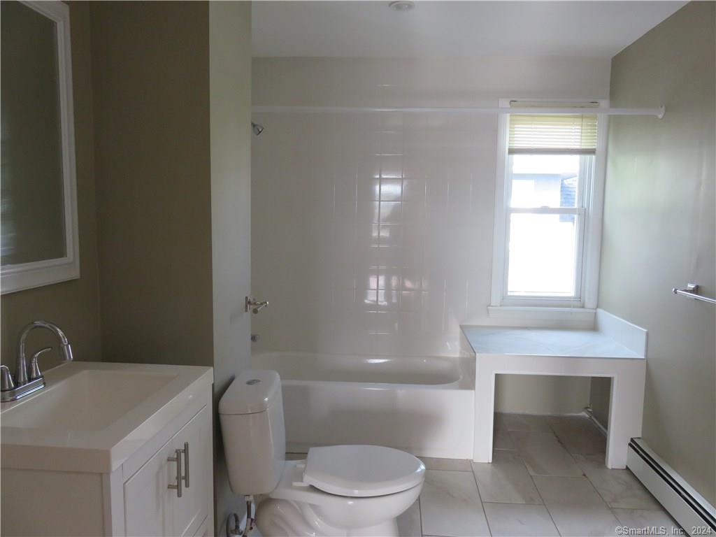 West Hartford, Connecticut 06119, United States, 3 Bedrooms Bedrooms, ,1 BathroomBathrooms,Residential,Active,164229