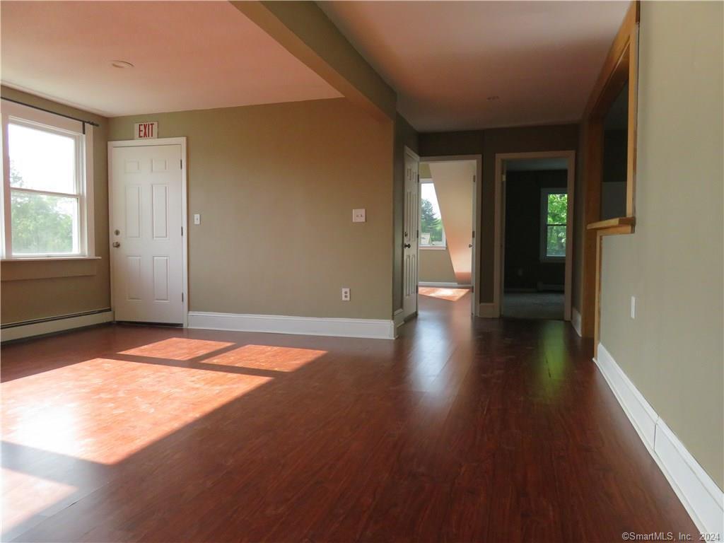 West Hartford, Connecticut 06119, United States, 3 Bedrooms Bedrooms, ,1 BathroomBathrooms,Residential,Active,164229