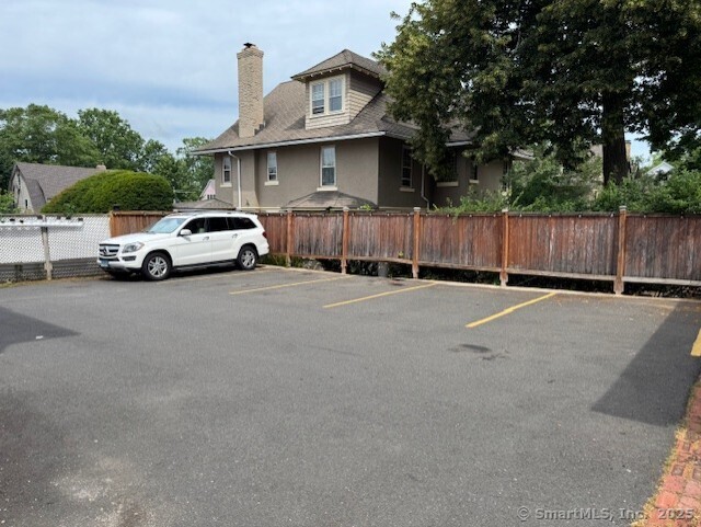 West Hartford, Connecticut 06119, United States, 3 Bedrooms Bedrooms, ,1 BathroomBathrooms,Residential,Active,164229