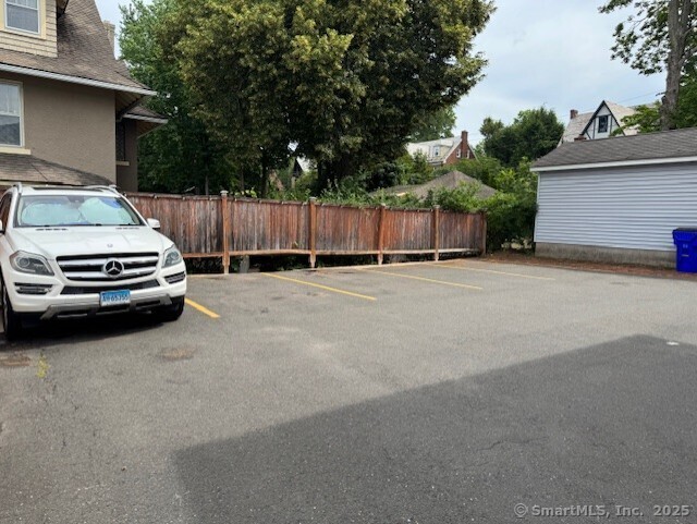 West Hartford, Connecticut 06119, United States, 3 Bedrooms Bedrooms, ,1 BathroomBathrooms,Residential,Active,164229