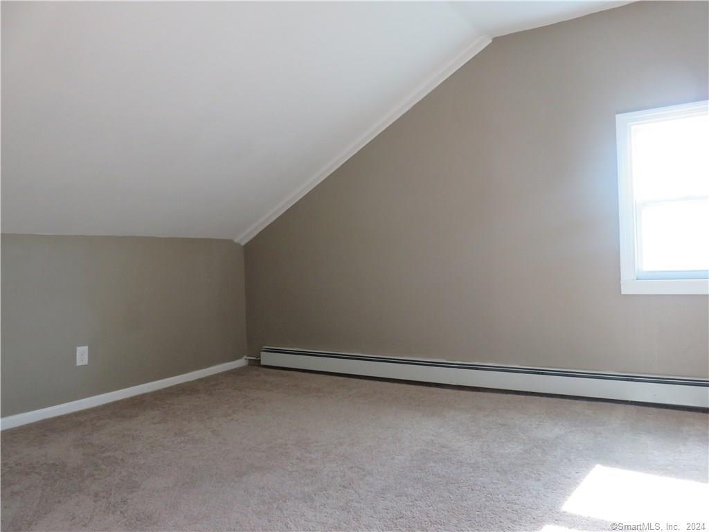 West Hartford, Connecticut 06119, United States, 3 Bedrooms Bedrooms, ,1 BathroomBathrooms,Residential,Active,164229