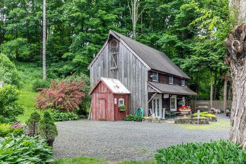 A home in Woodbury