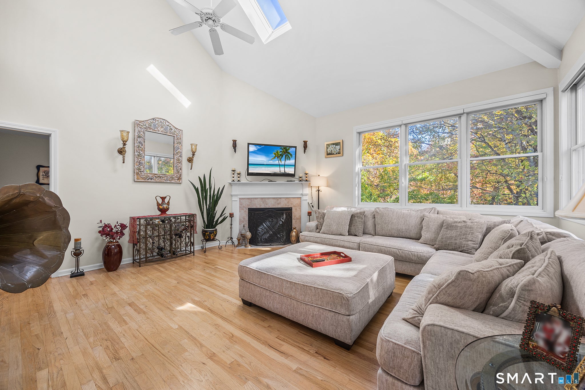 73 Summerfield Gardens 73