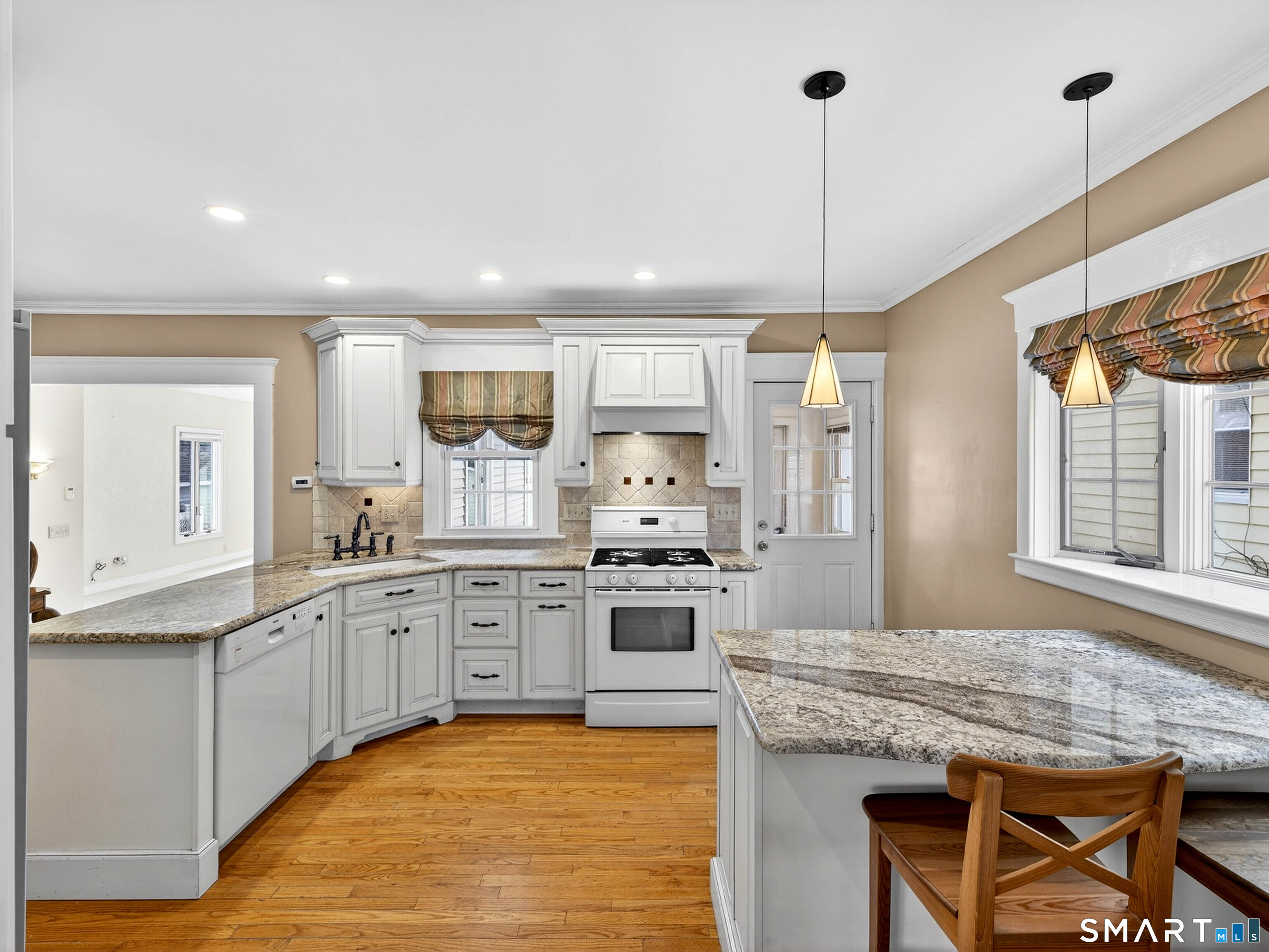 52 Stuyvesant Avenue