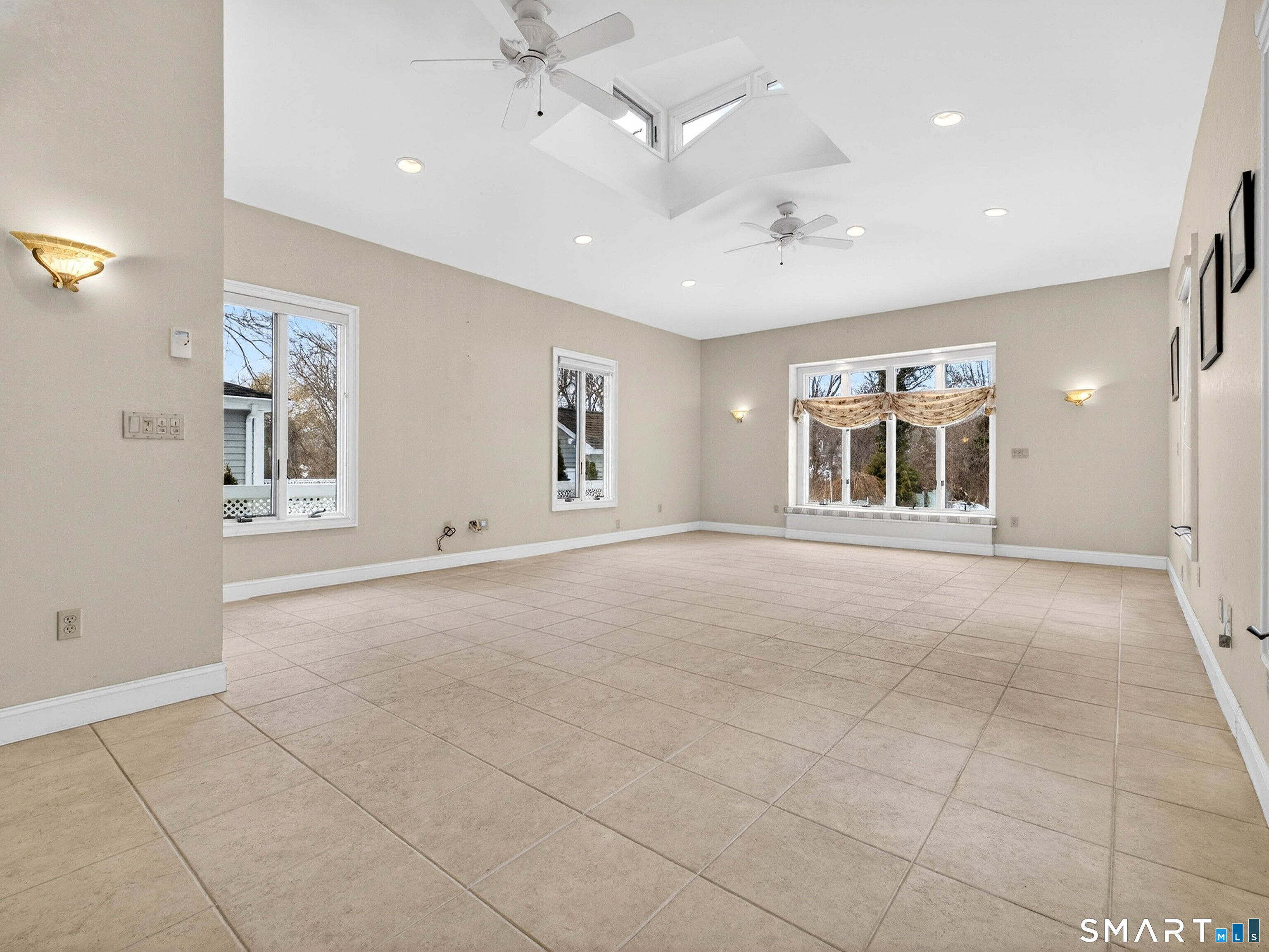 52 Stuyvesant Avenue