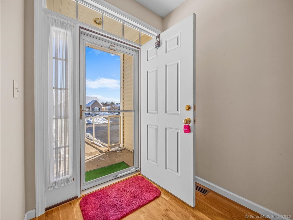 370 Emmett Street #APT 8-2, Bristol, Connecticut image 5