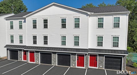 Townhouse For Rent - 203 Amston Road<br/> Colchester, CT 06415