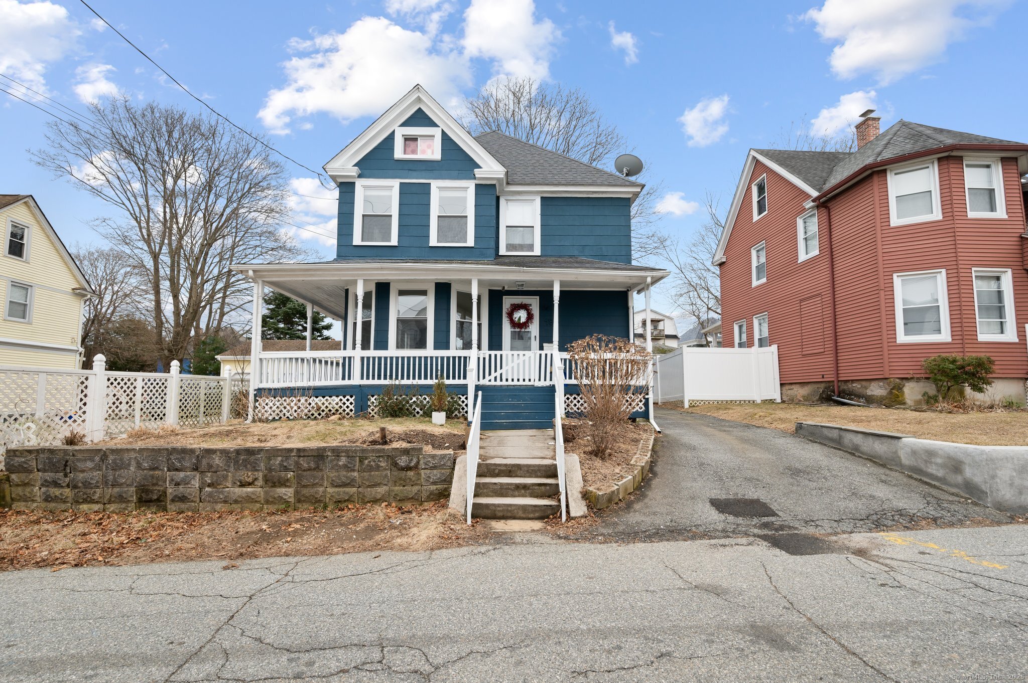18 Avery Court, New London, Connecticut image 2