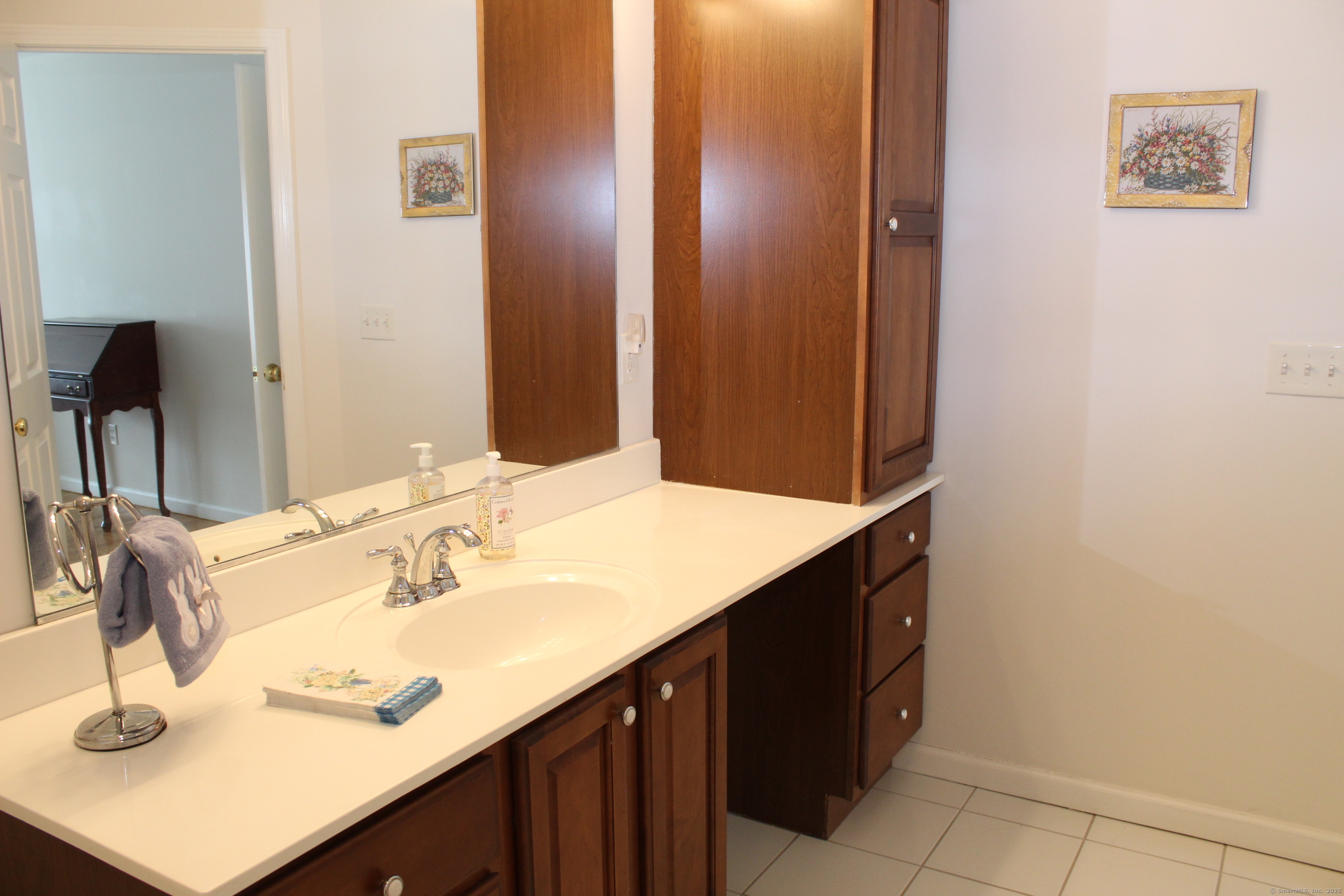51 County Walk Lane #51, East Haven, Connecticut image 14
