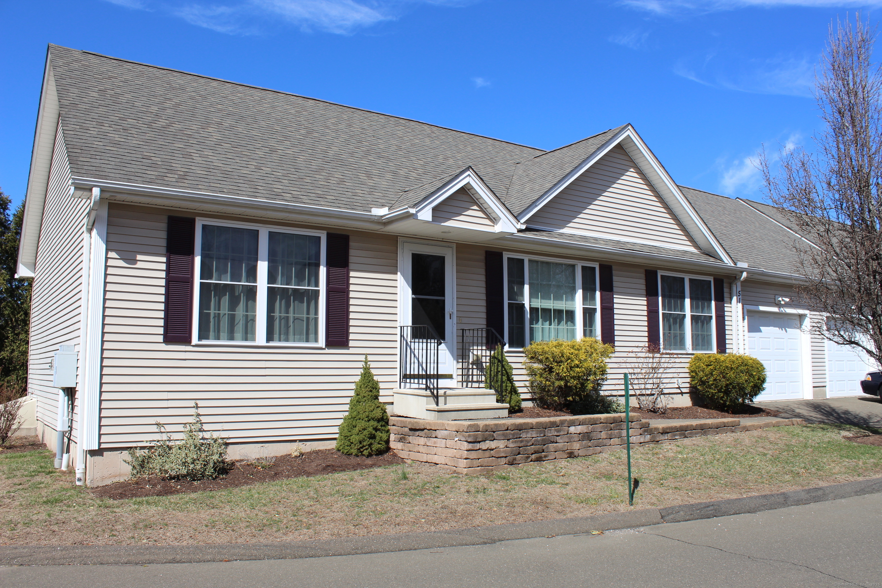 51 County Walk Lane #51, East Haven, Connecticut image 1