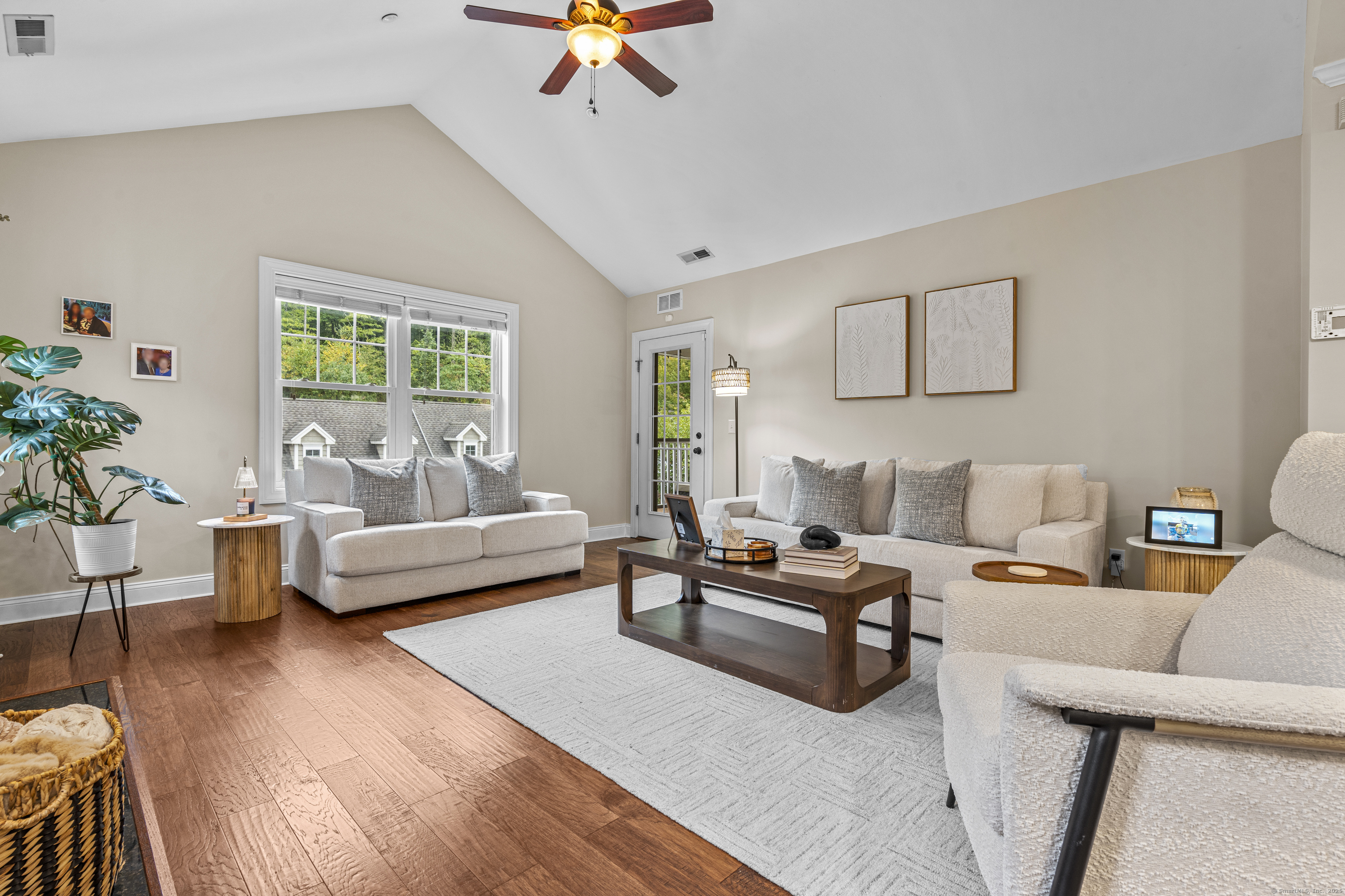 95 S Ridge Lane E202