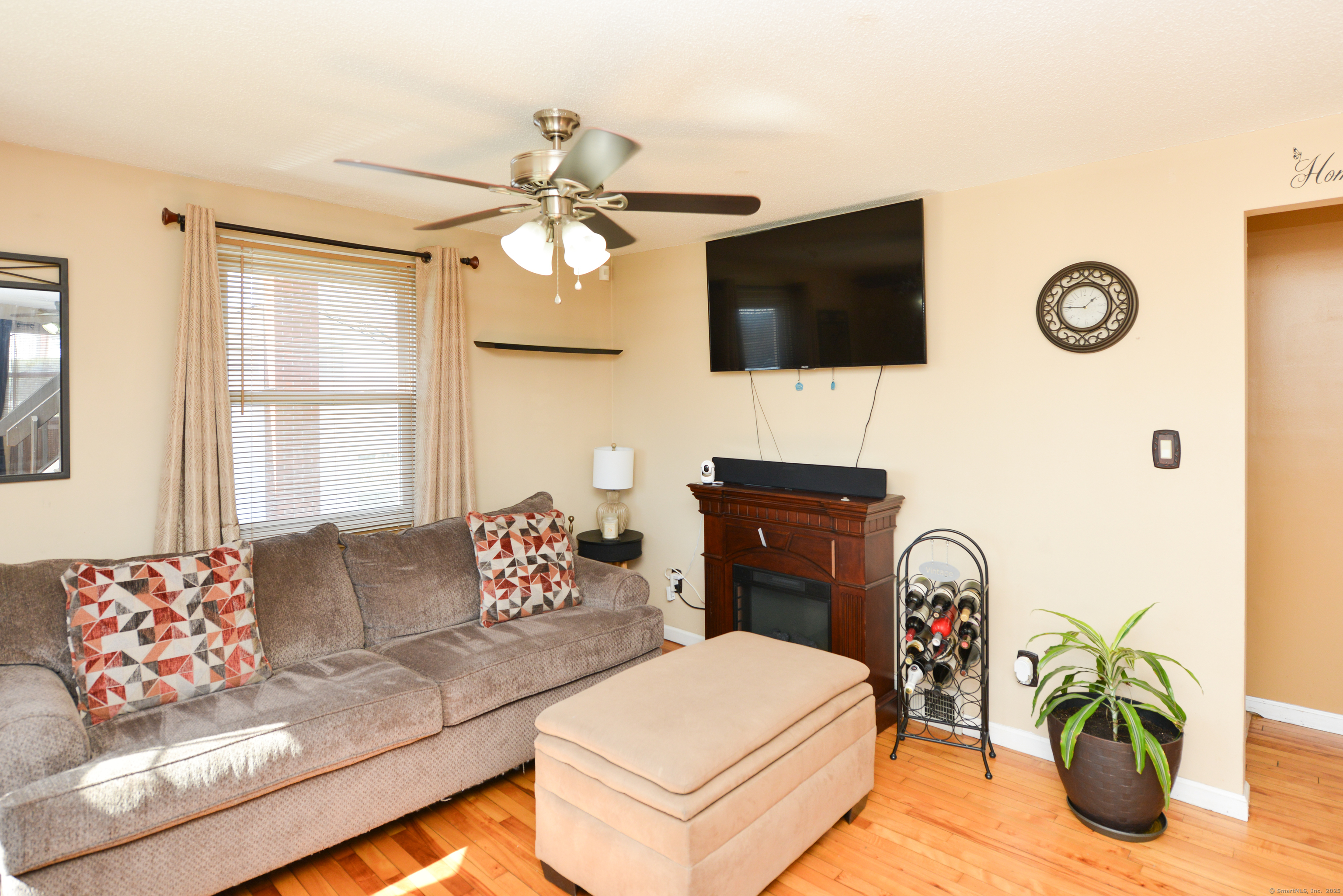 61 Kenyon Circle, New Britain, Connecticut image 10