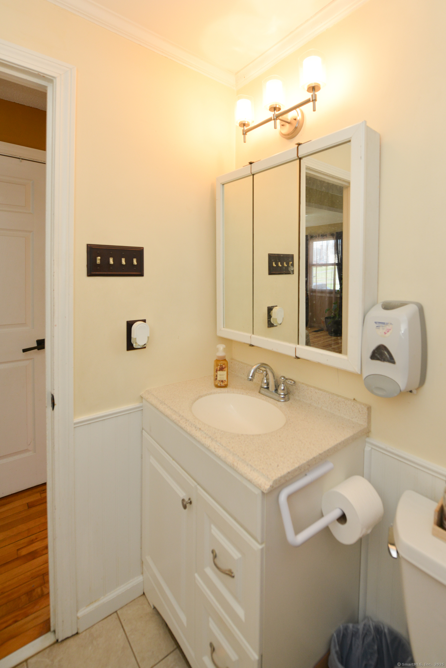 61 Kenyon Circle, New Britain, Connecticut image 19