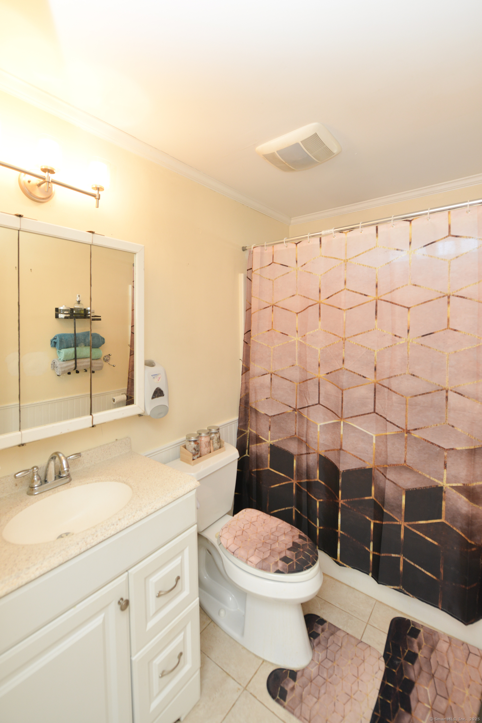 61 Kenyon Circle, New Britain, Connecticut image 18