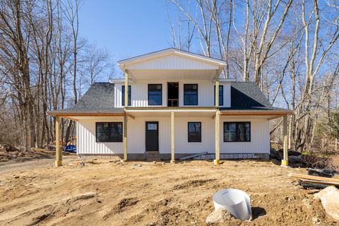 MLS: 24084584