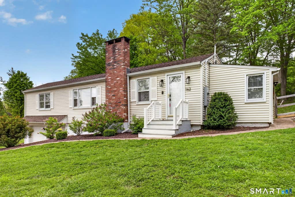 Photo of 162 Old Middle Street, Middletown, CT 06457 (MLS # 24174802)