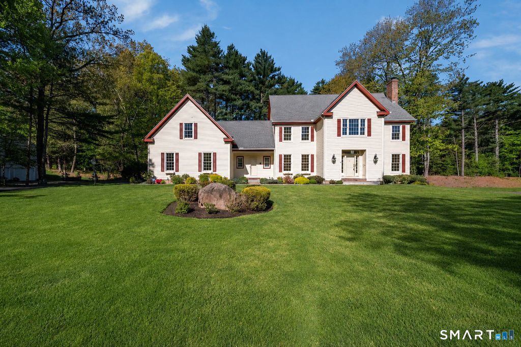 Photo of 60 Oak Ridge Drive, Avon, CT 06001 (MLS # 24174359)
