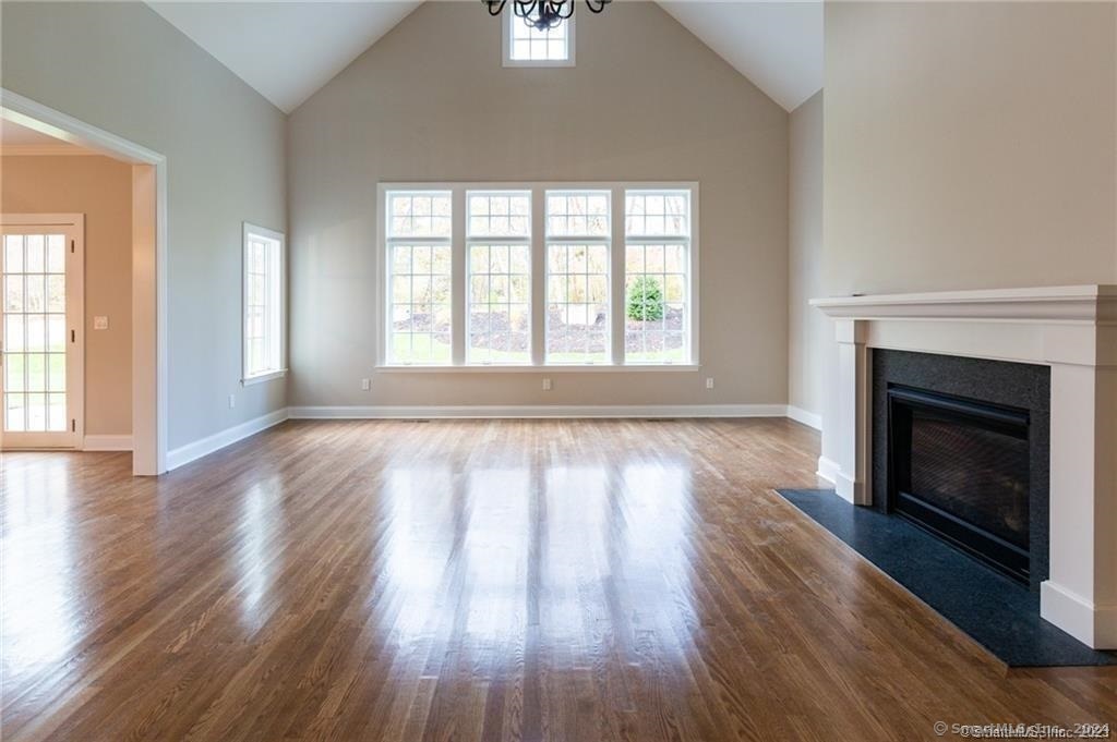 22 Somerset Drive, Middlebury, Connecticut image 5
