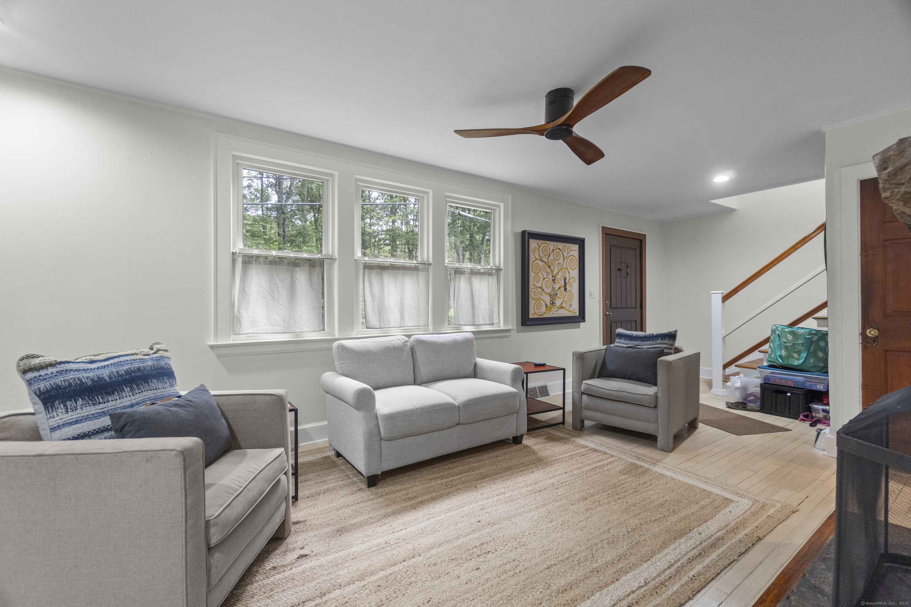 Guilford, Connecticut 06437, United States, 3 Bedrooms Bedrooms, ,2 BathroomsBathrooms,Residential,Active,168106