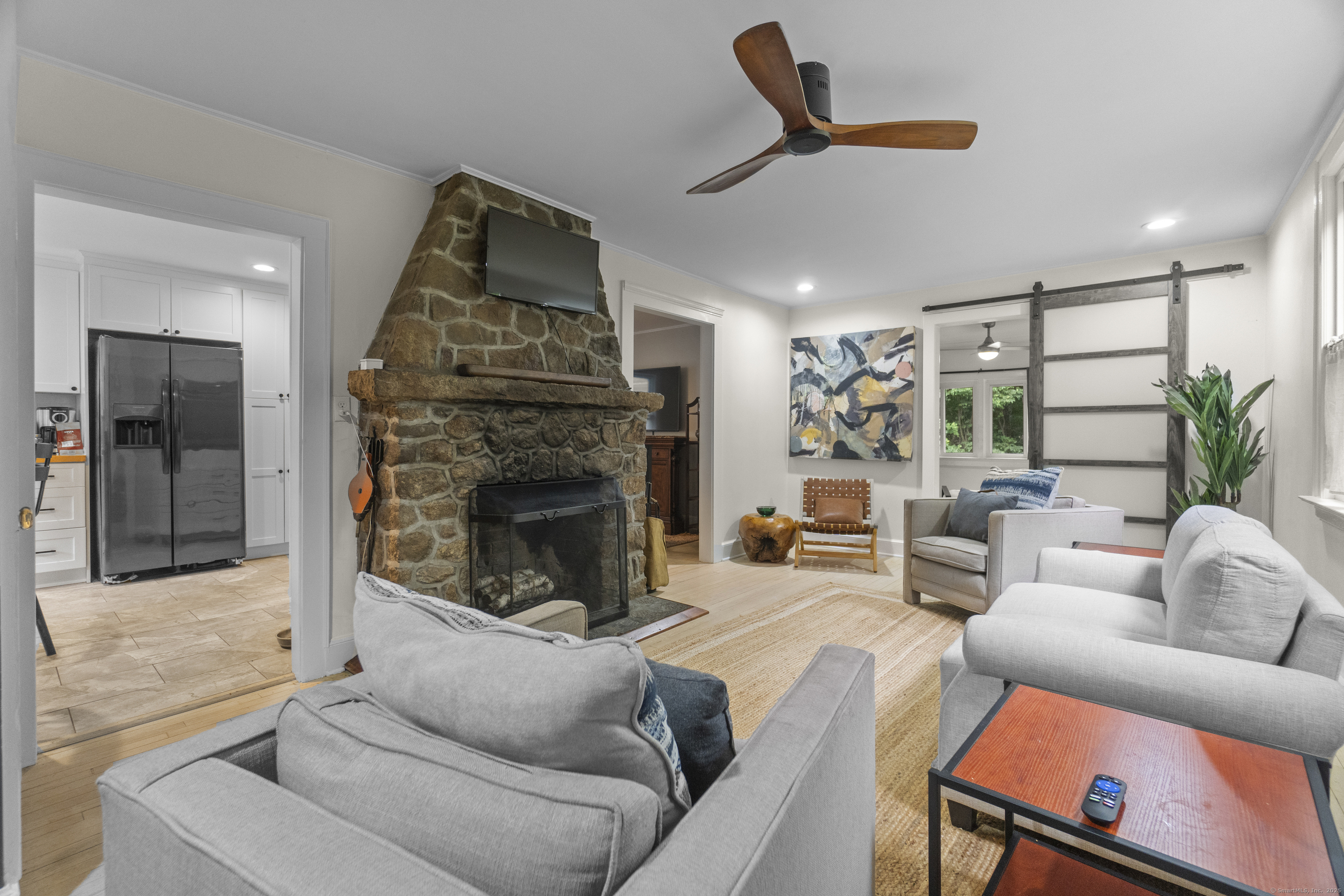 Guilford, Connecticut 06437, United States, 3 Bedrooms Bedrooms, ,2 BathroomsBathrooms,Residential,Active,168106