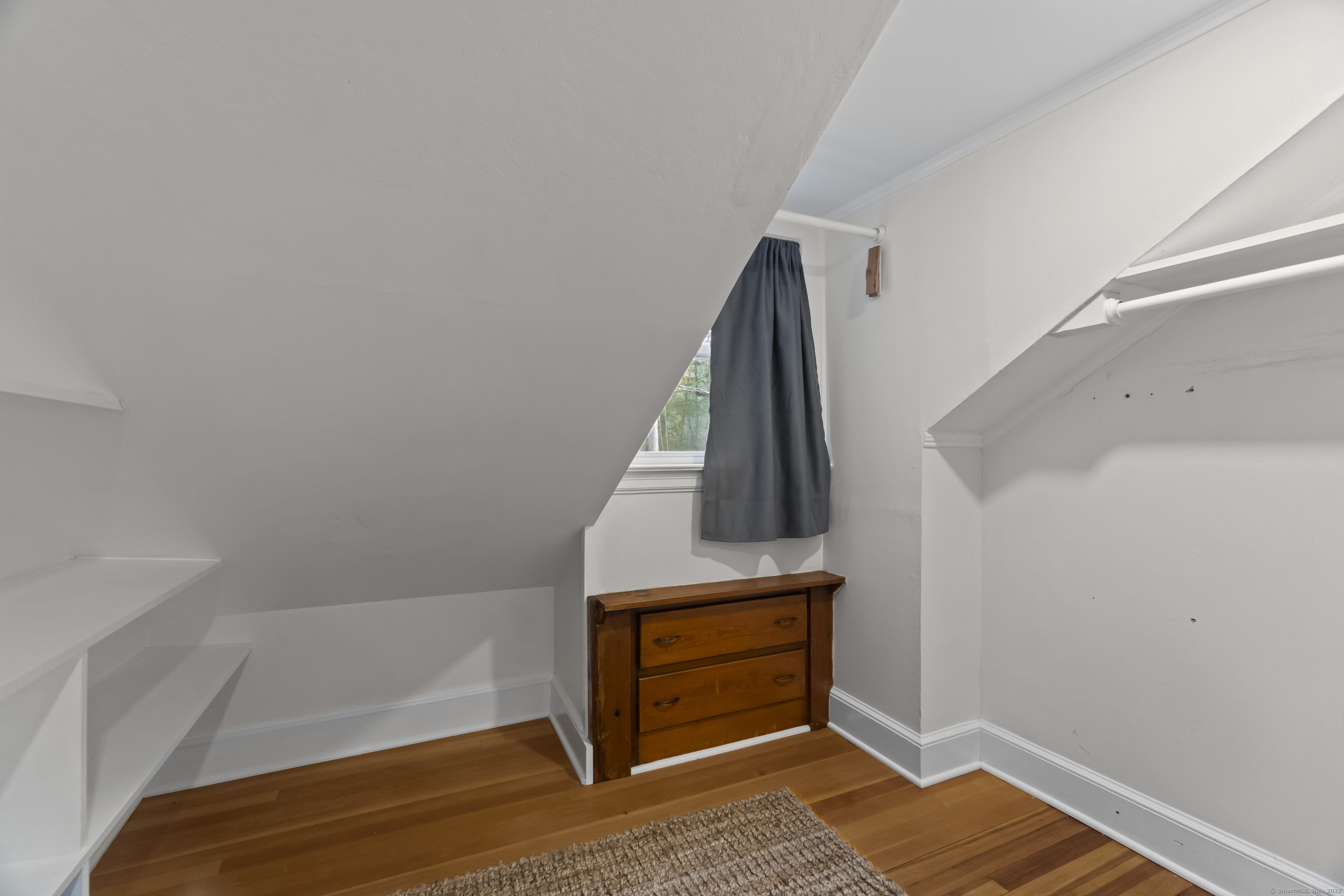 Guilford, Connecticut 06437, United States, 3 Bedrooms Bedrooms, ,2 BathroomsBathrooms,Residential,Active,168106