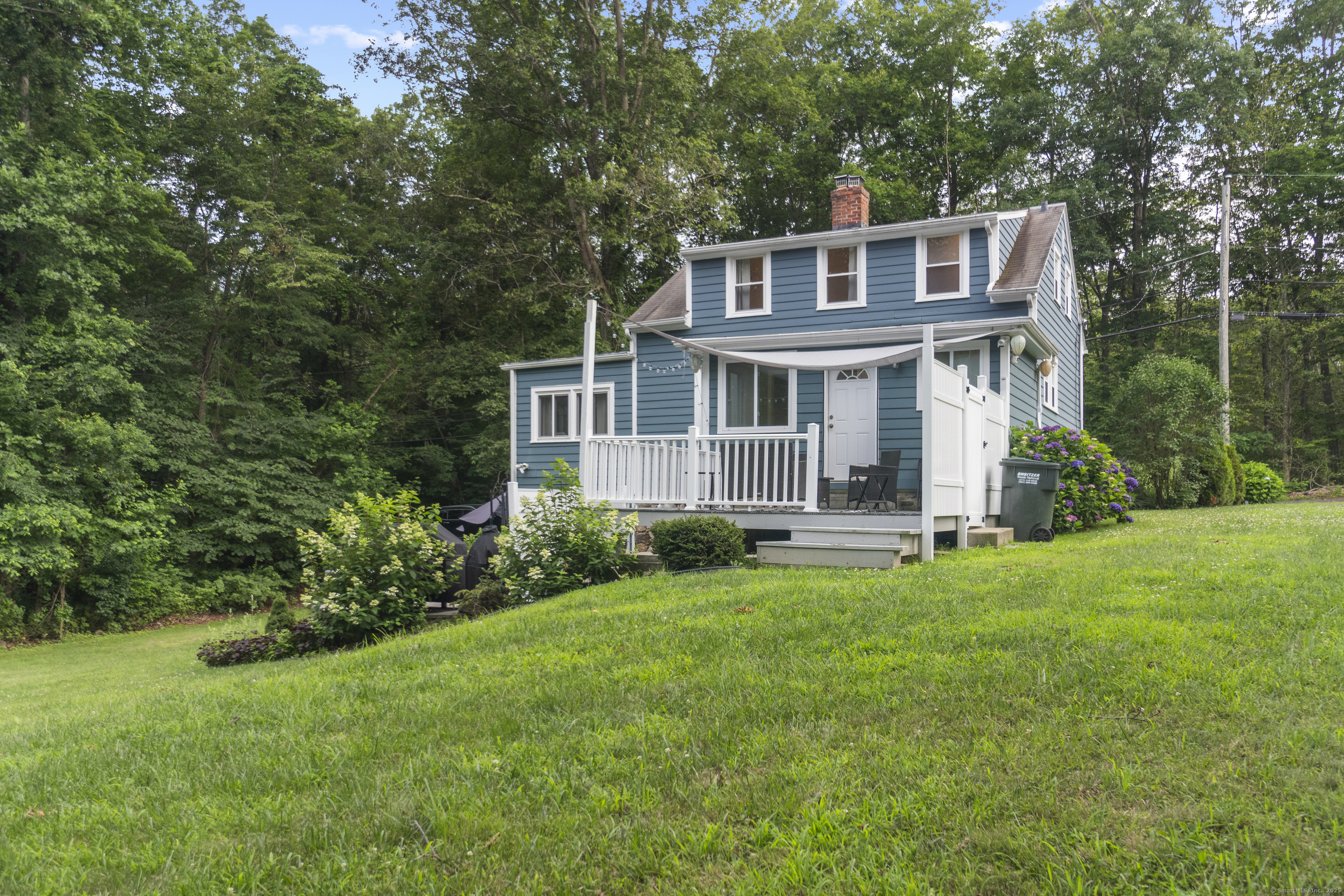 Guilford, Connecticut 06437, United States, 3 Bedrooms Bedrooms, ,2 BathroomsBathrooms,Residential,Active,168106