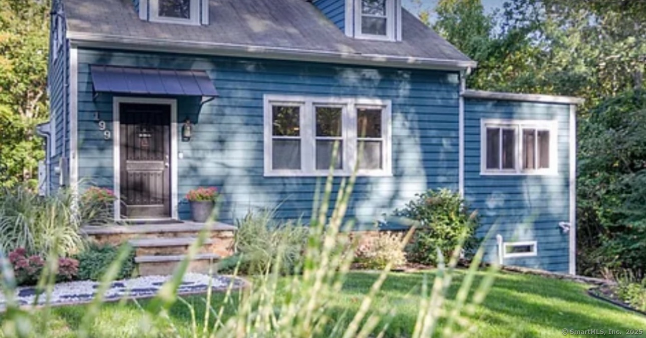 Guilford, Connecticut 06437, United States, 3 Bedrooms Bedrooms, ,2 BathroomsBathrooms,Residential,Active,168106