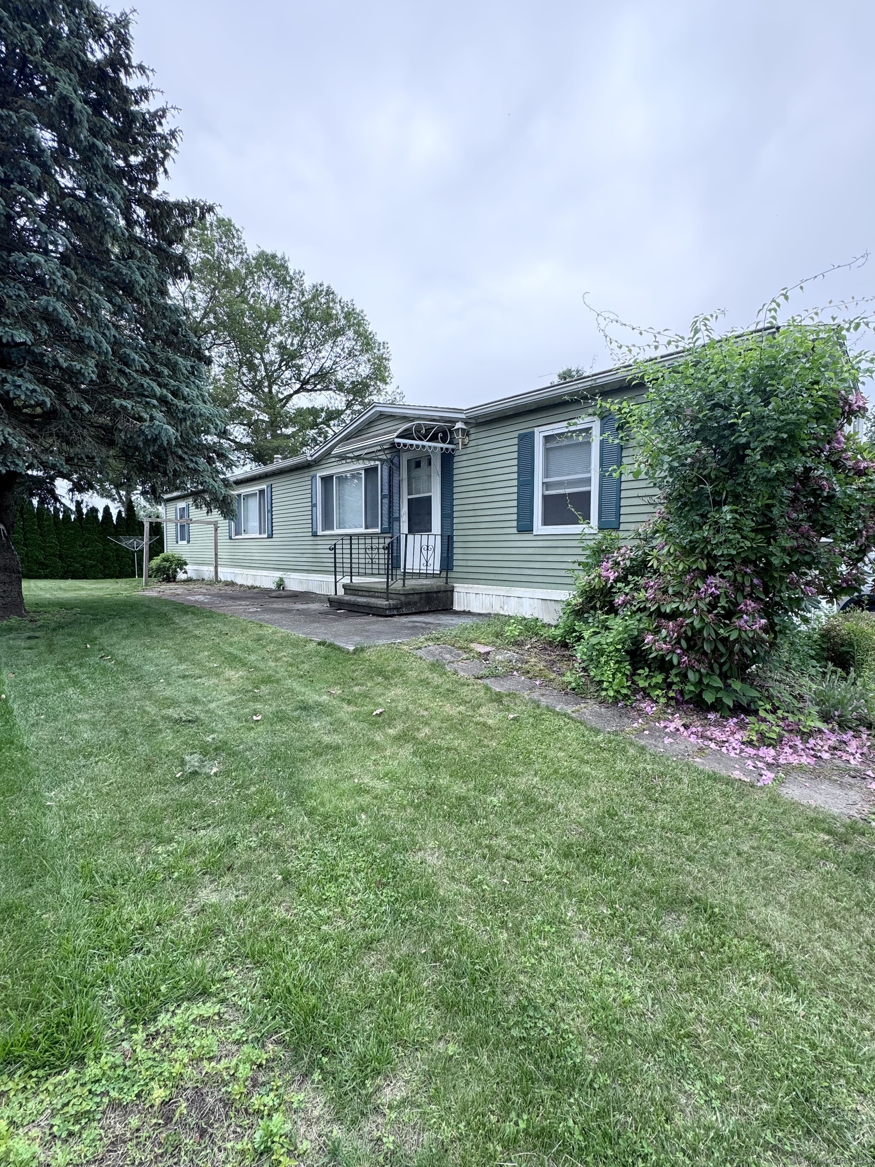 3 Stonewood Terrace