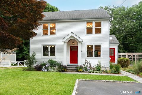 Photo of 7 High Gate Road, Westport, CT 06880 (MLS # 24184506)