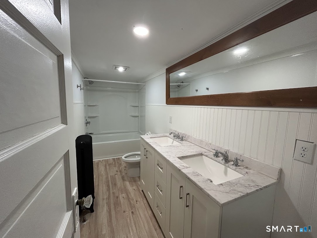 106 Maplewood Avenue 3rd Floor