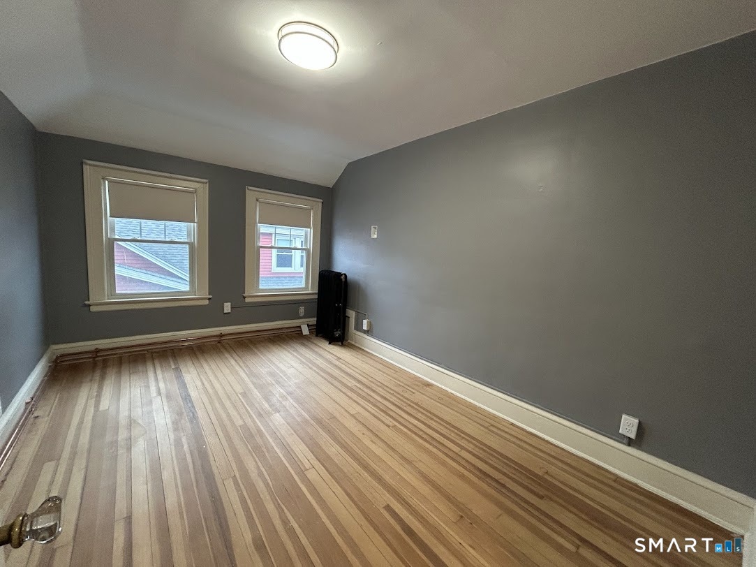 106 Maplewood Avenue 3rd Floor