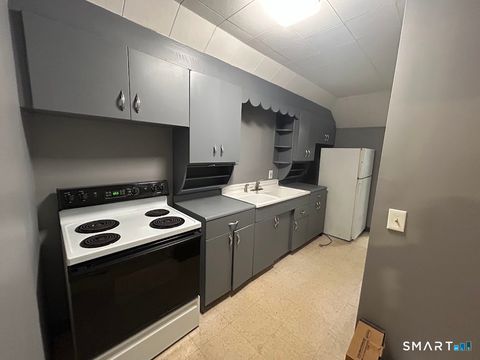 Tiny photo for 106 Maplewood Avenue #3rd Floor, West Hartford, CT 06119 (MLS # 24157303)