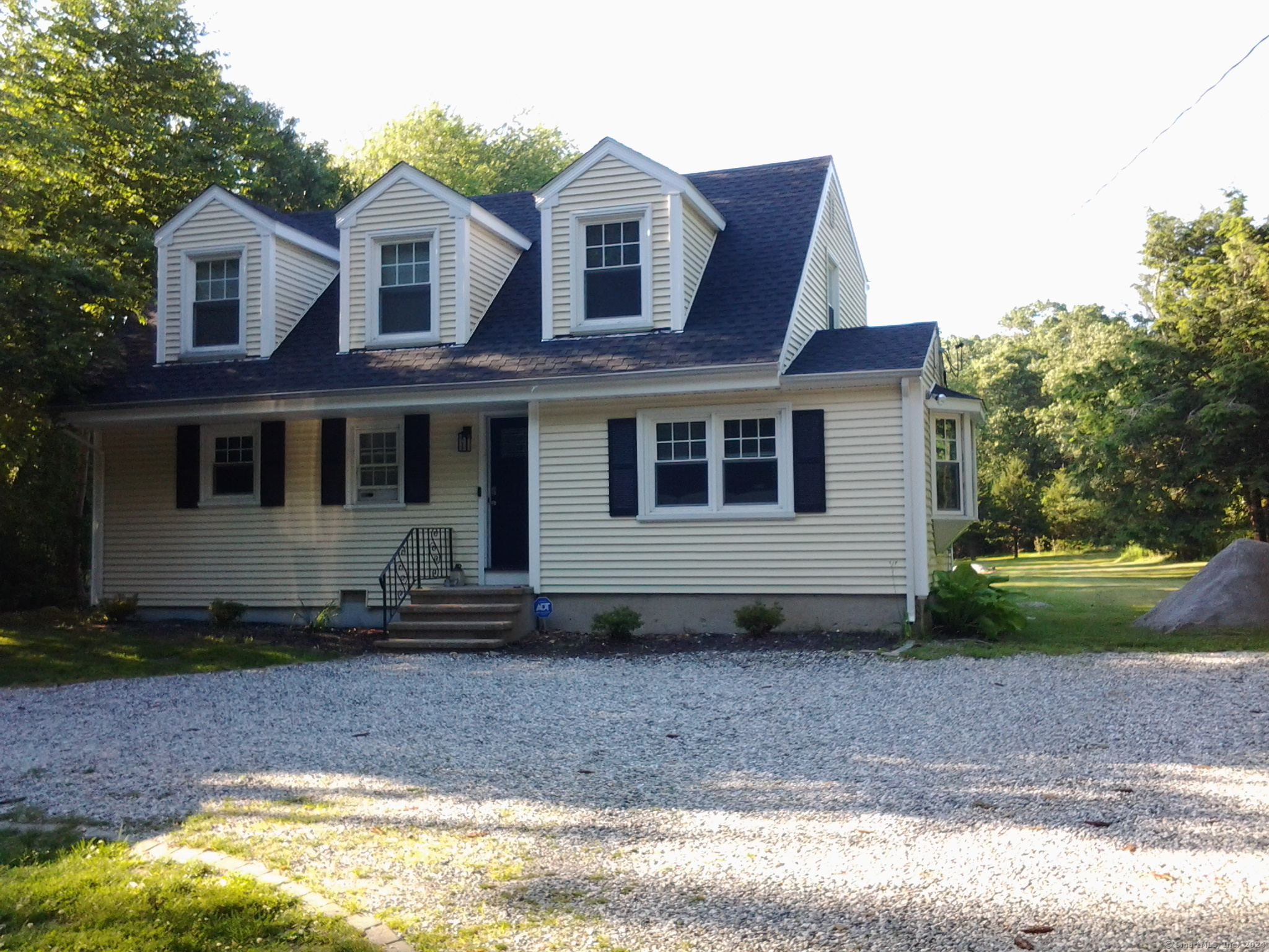 Property for Sale at 132 Stoddards Wharf Road, Ledyard, Connecticut - Bedrooms: 3 
Bathrooms: 2 
Rooms: 6  - $399,900
