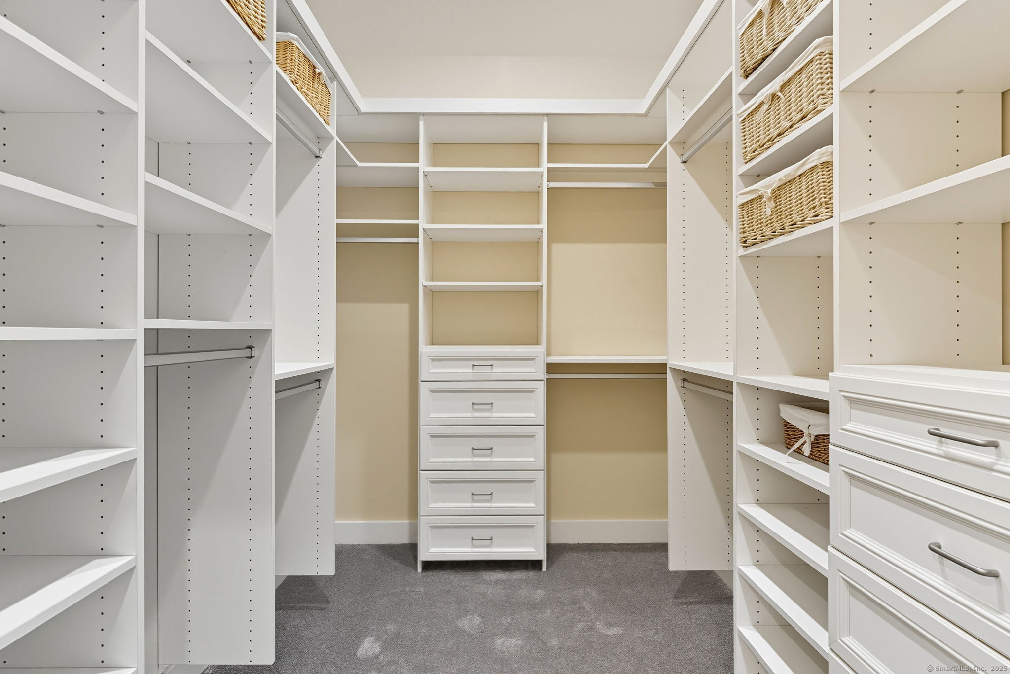 Old Lyme, Connecticut 06371, United States, 4 Bedrooms Bedrooms, ,4 BathroomsBathrooms,Residential,Active,130822