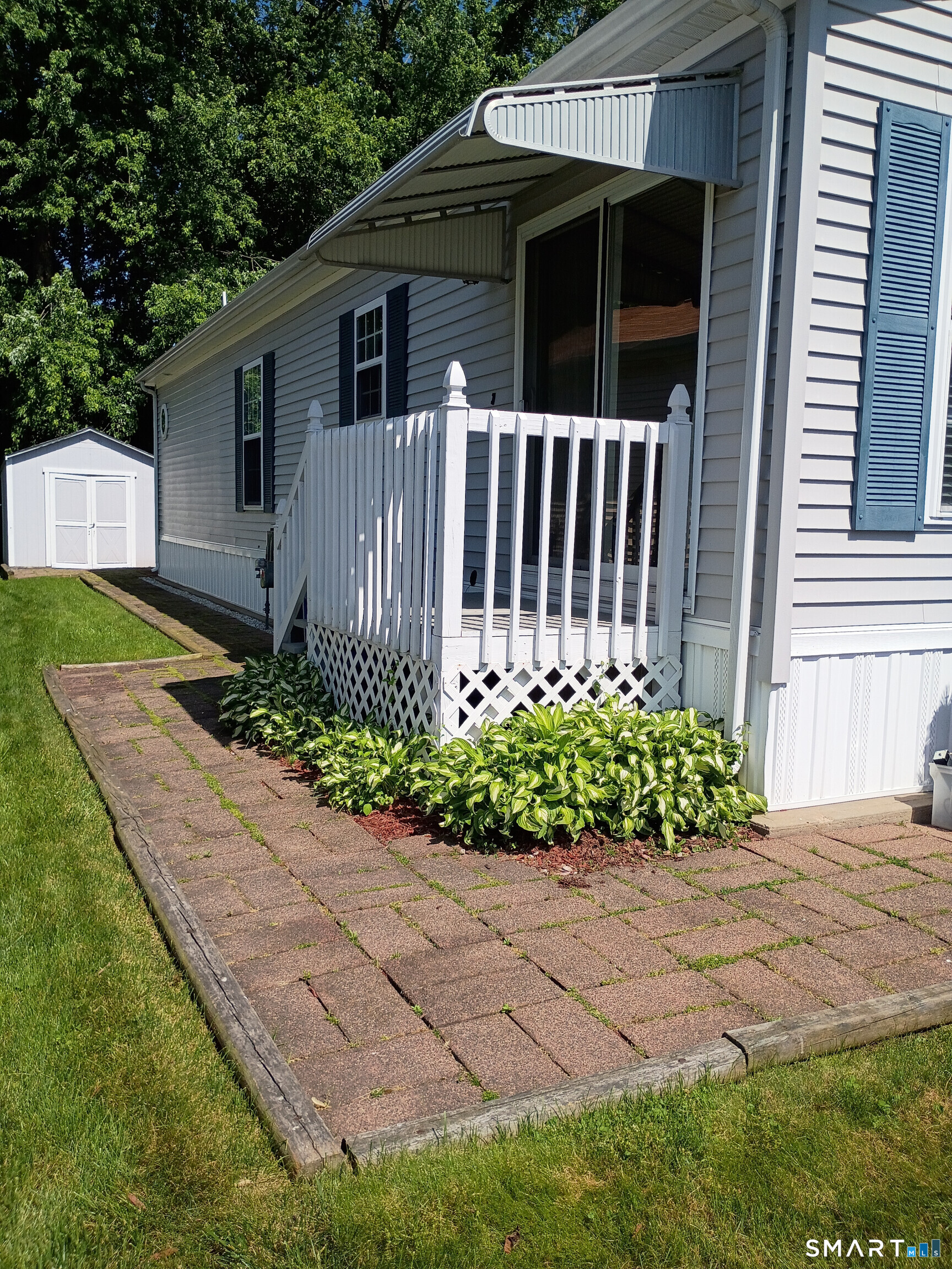 23 Laurel Circle