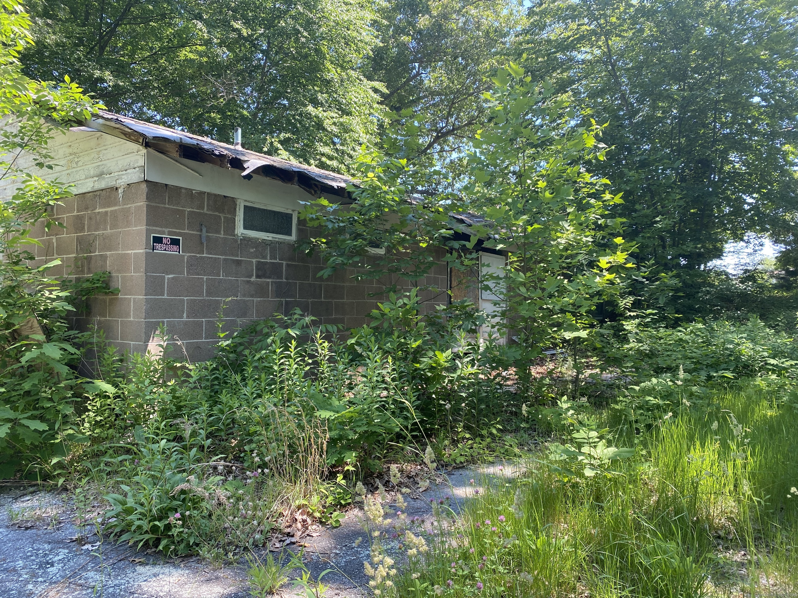 828 Vauxhall Street Extension, Waterford, Connecticut image 4