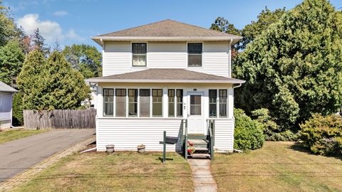 Photo of 14 Fernwood Street, Wethersfield, CT 06109 (MLS # 24133581)