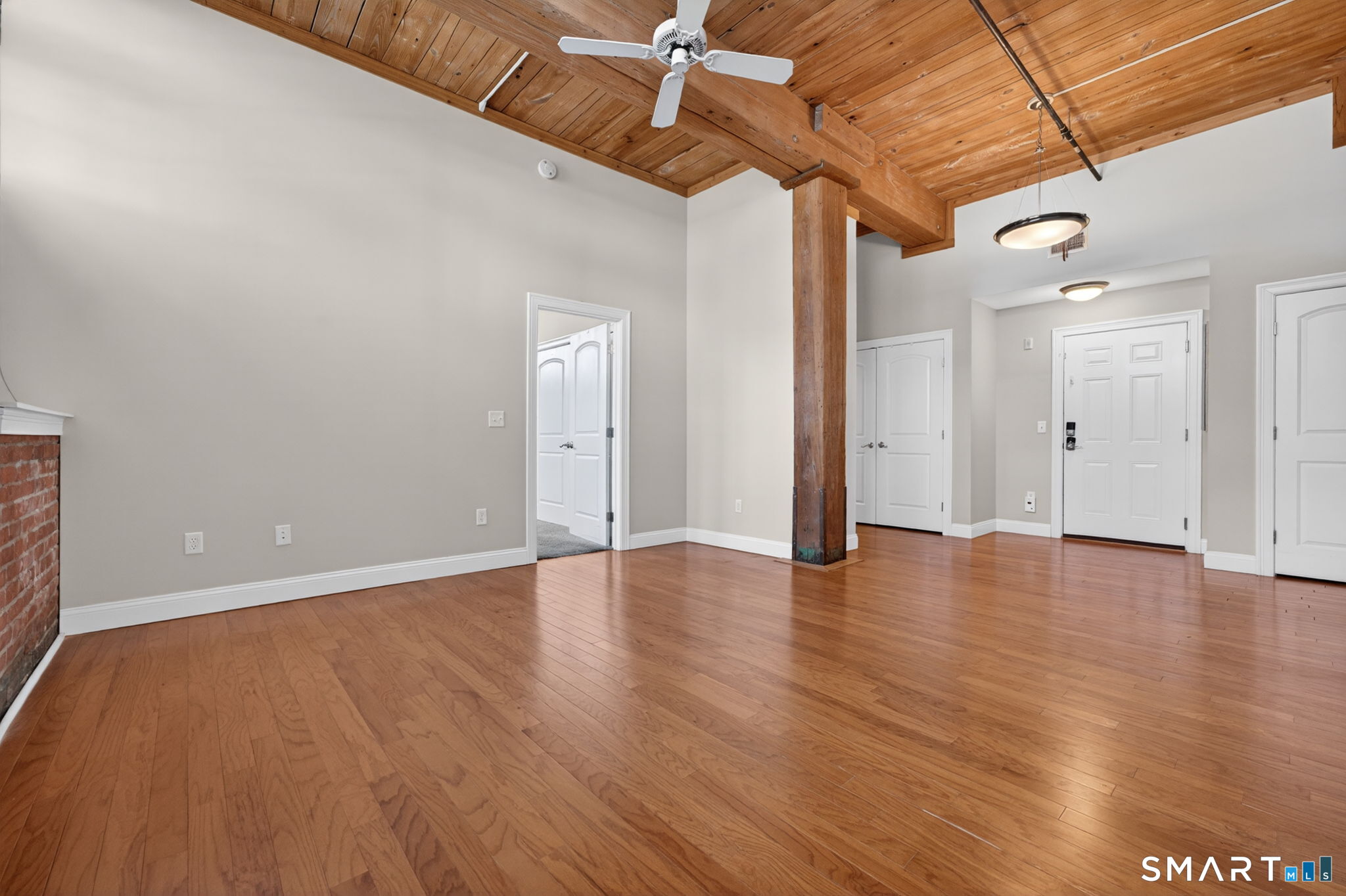 10 Main Street 102