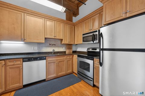 Tiny photo for 10 Main Street #102, Berlin, CT 06037 (MLS # 24168188)