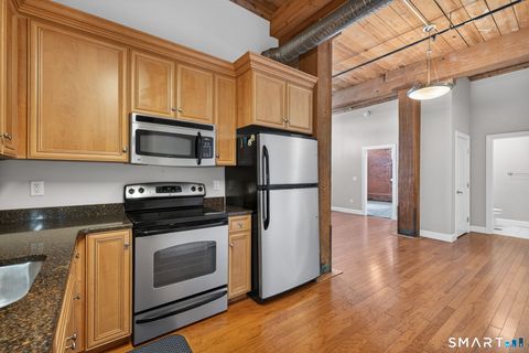 Tiny photo for 10 Main Street #102, Berlin, CT 06037 (MLS # 24168188)