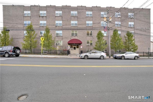 1660 E MAIN ST APT 1B, WATERBURY, CT 06705 - Image e187b0875a8136de4f7ef5eb45fb1ec8/2101334480