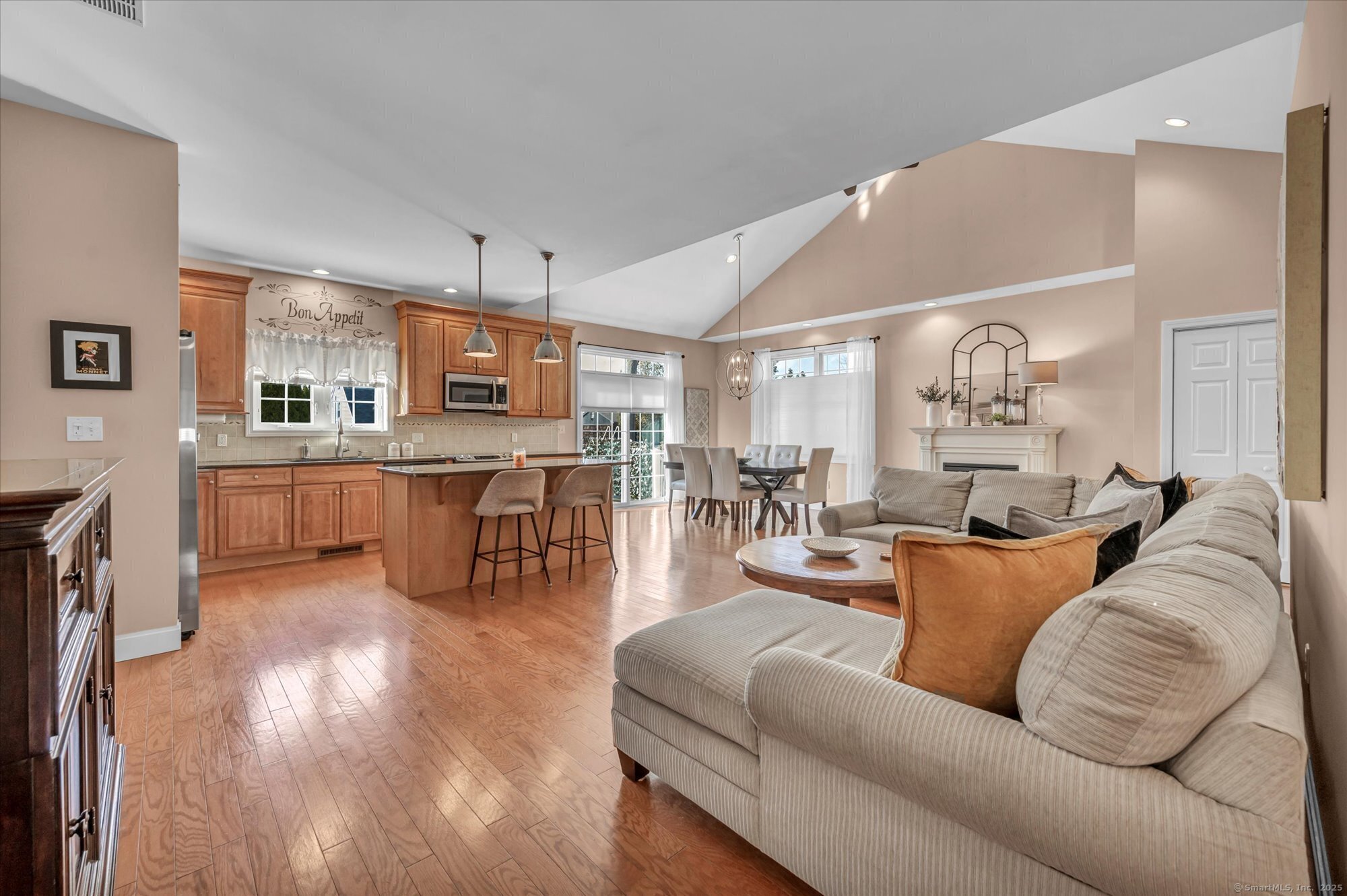 4 Pond View Circle #4, North Haven, Connecticut image 12