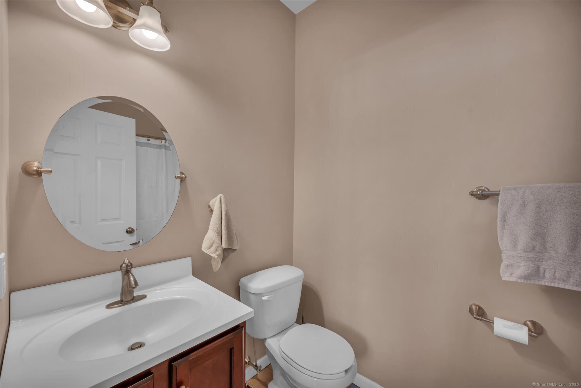 4 Pond View Circle #4, North Haven, Connecticut image 21