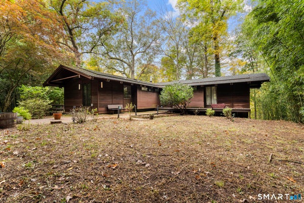 105 SPRUCE BANK RD, HAMDEN, CT 06518 - Image e18ad1497cd4e54868fb26b9a814bbbf/2479127853