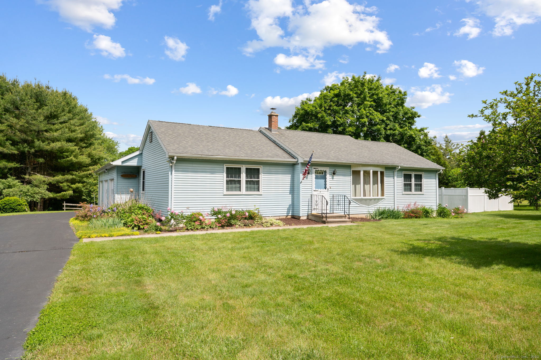 7 Wawecus Hill Road