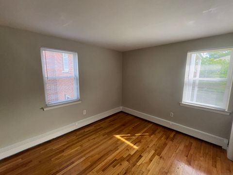 Tiny photo for 20 Clermont St Avenue #Apt 4, Hartford, CT 06106 (MLS # 24147945)