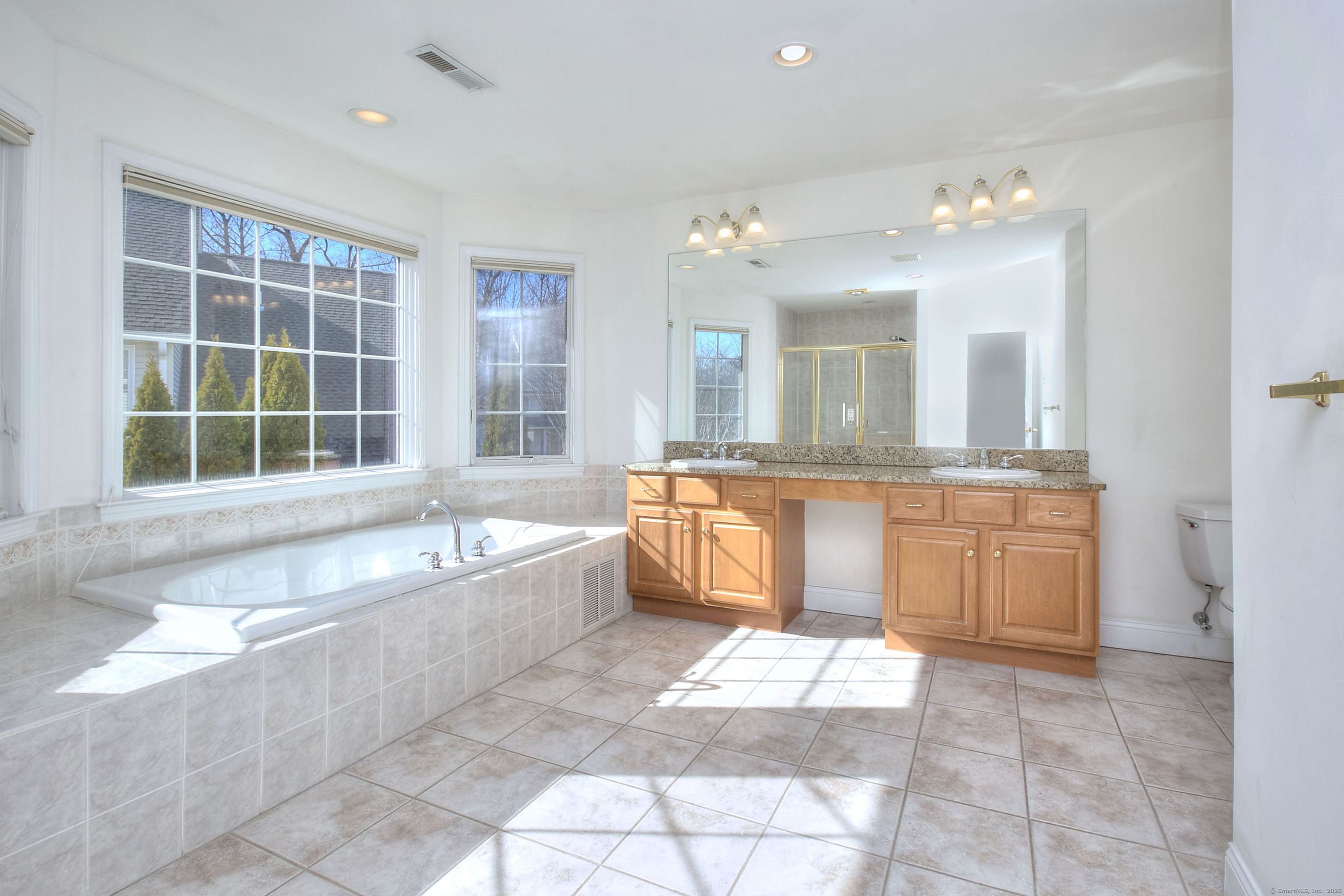 221 Fitch Pass #221, Trumbull, Connecticut image 18