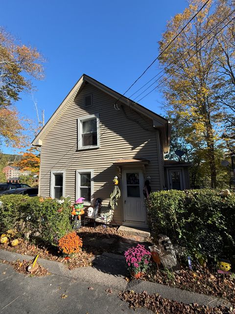 36 Depot Road Montville CT 06382